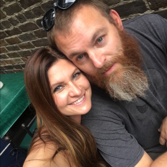 Meet your Posher, Sarah - Picture 2 of 2